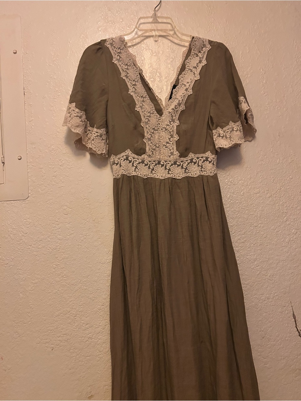Wishlist Olive Green Maxi Dress with Cream Lace Trim - Picture 3 of 6